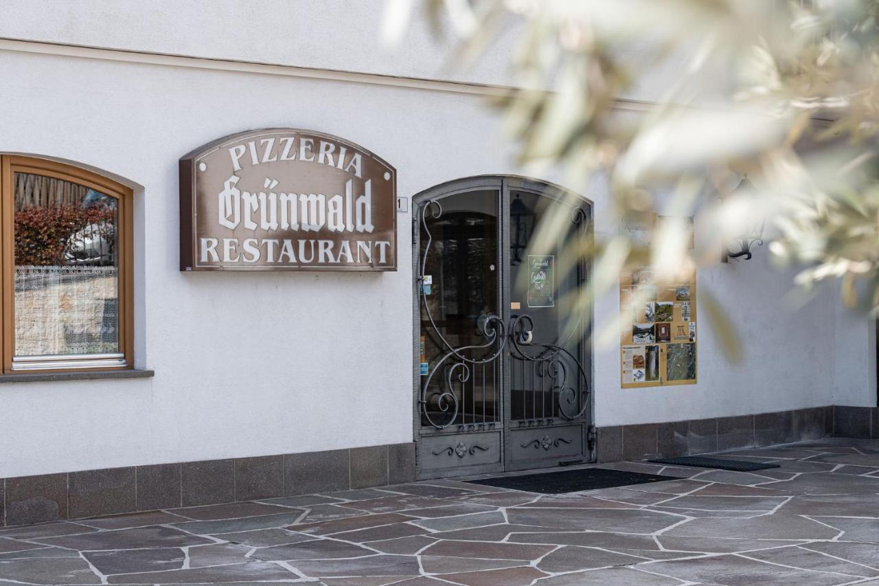 Gruenwald Hotel Salorno Bagian luar foto